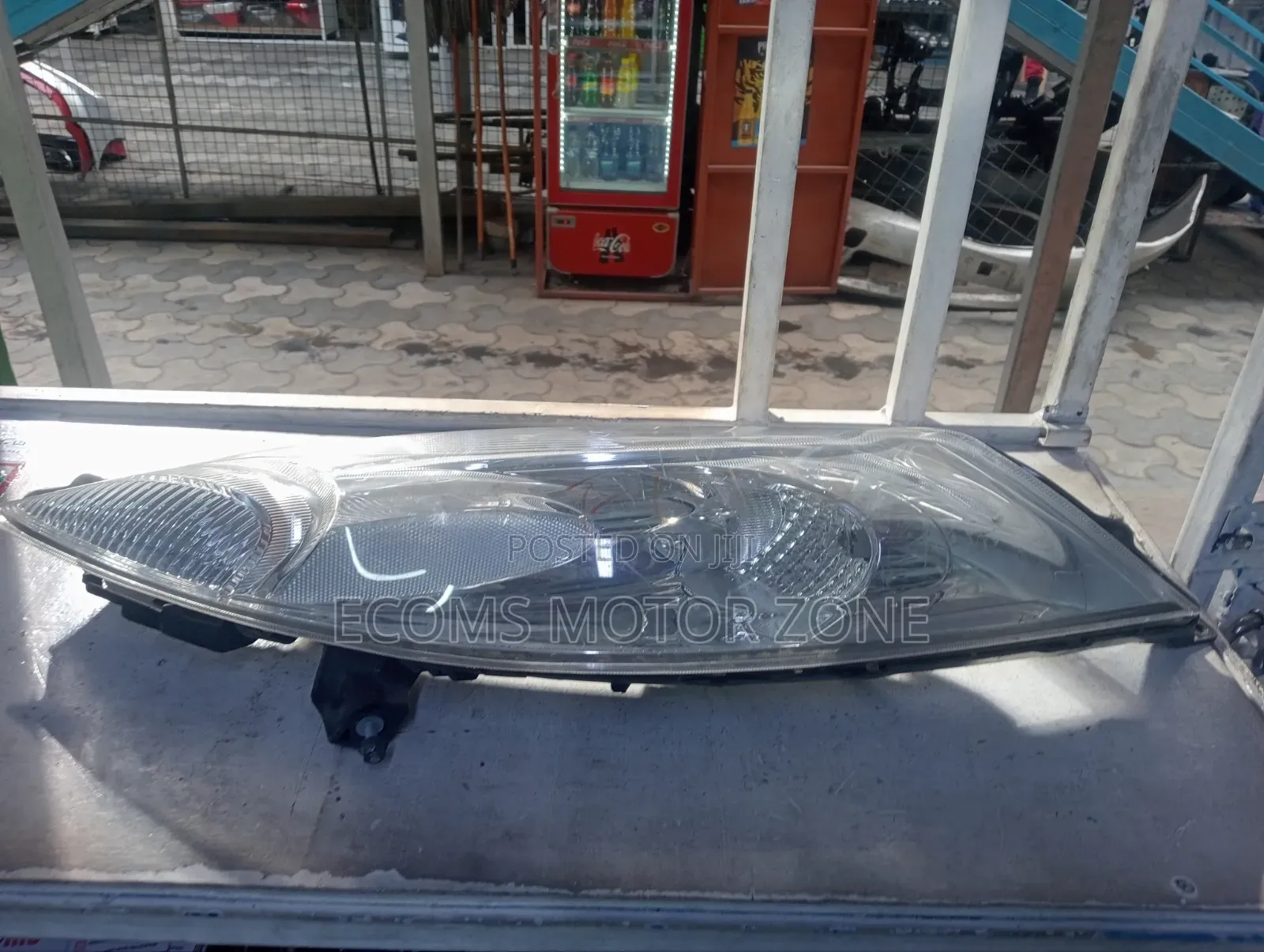 Nissan Kjuke 2012 Upper Headlight