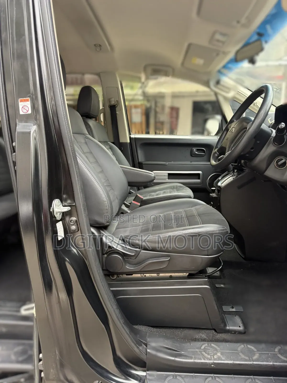 Mitsubishi Delica D:5 2019 Black