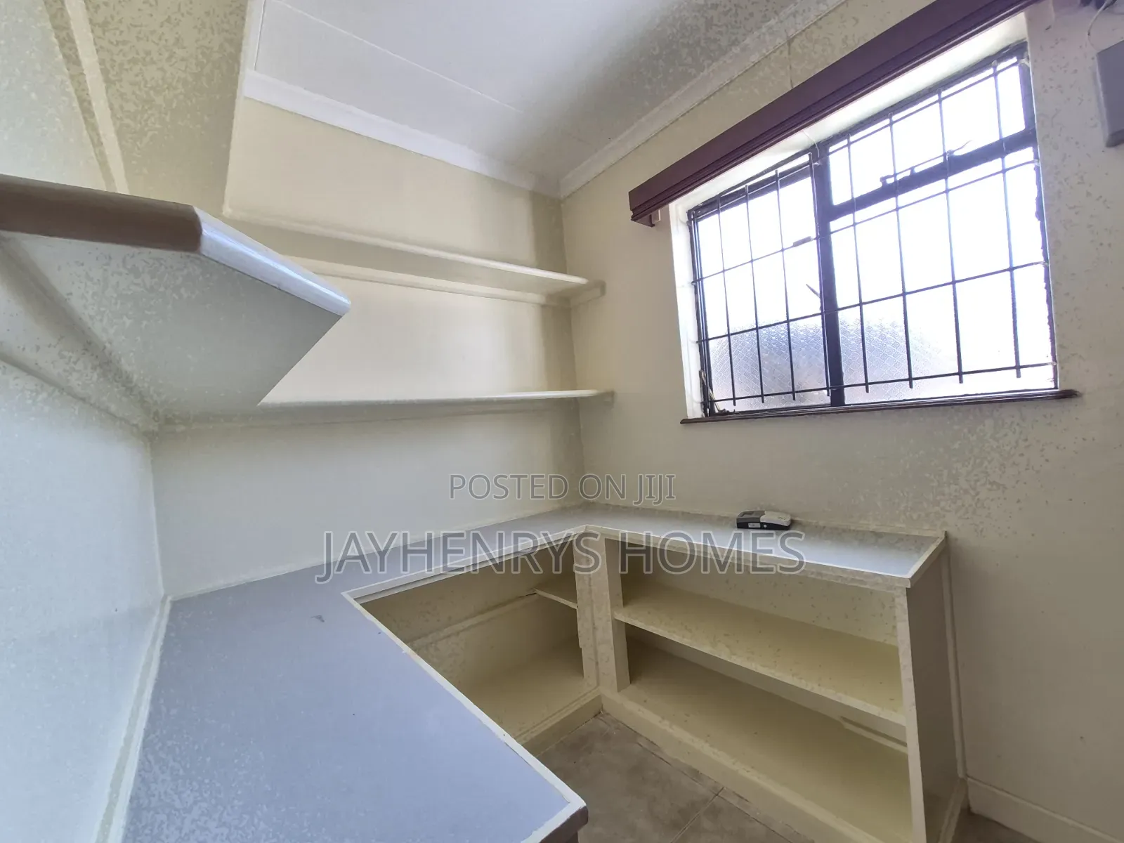 4bdrm Bungalow in Runda for rent