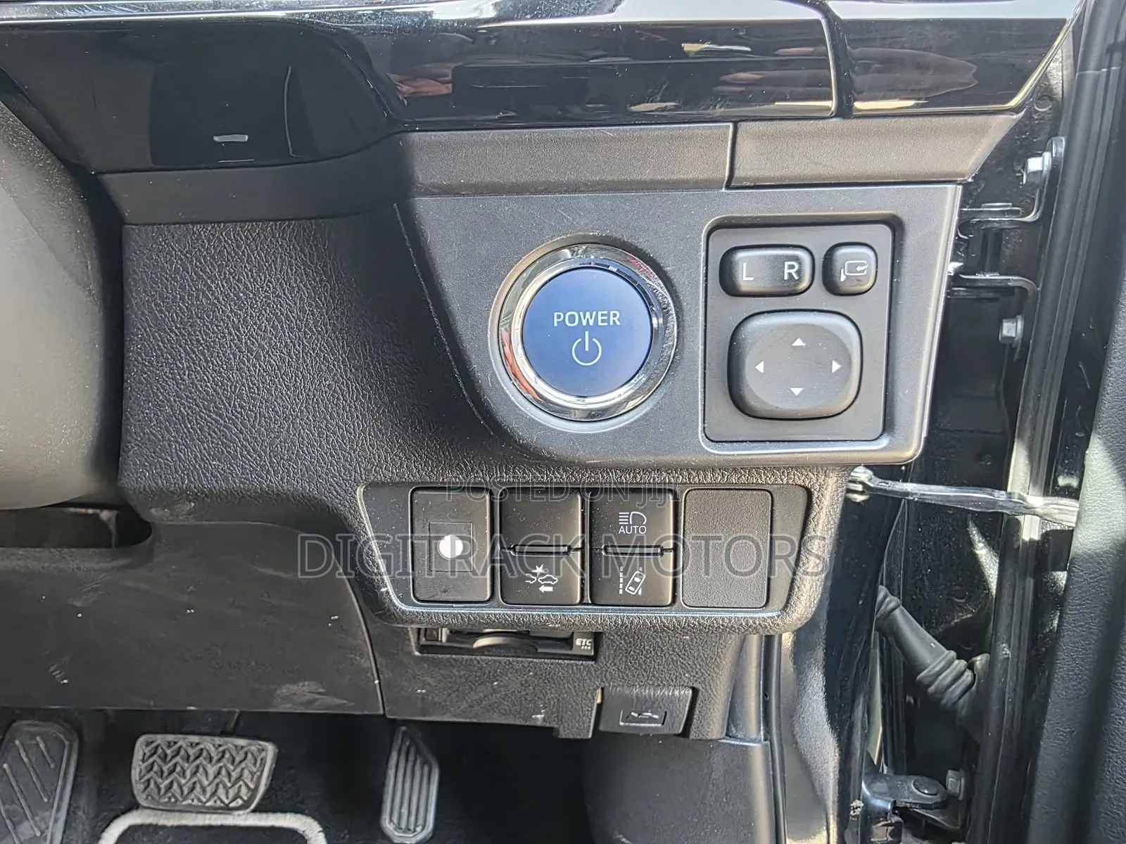 Toyota Corolla Fielder 2019 Black