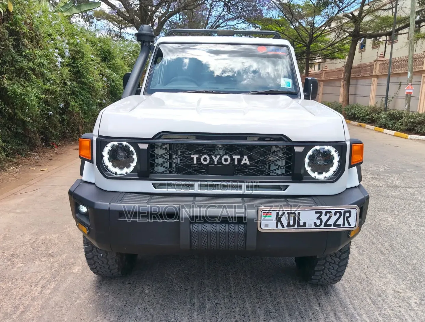 Toyota Land Cruiser 2023 White