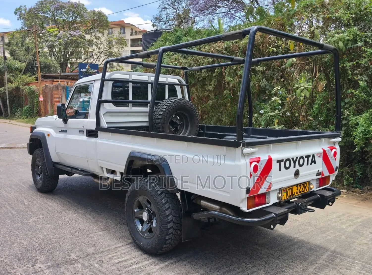 Toyota Land Cruiser 79 Series 2022 White