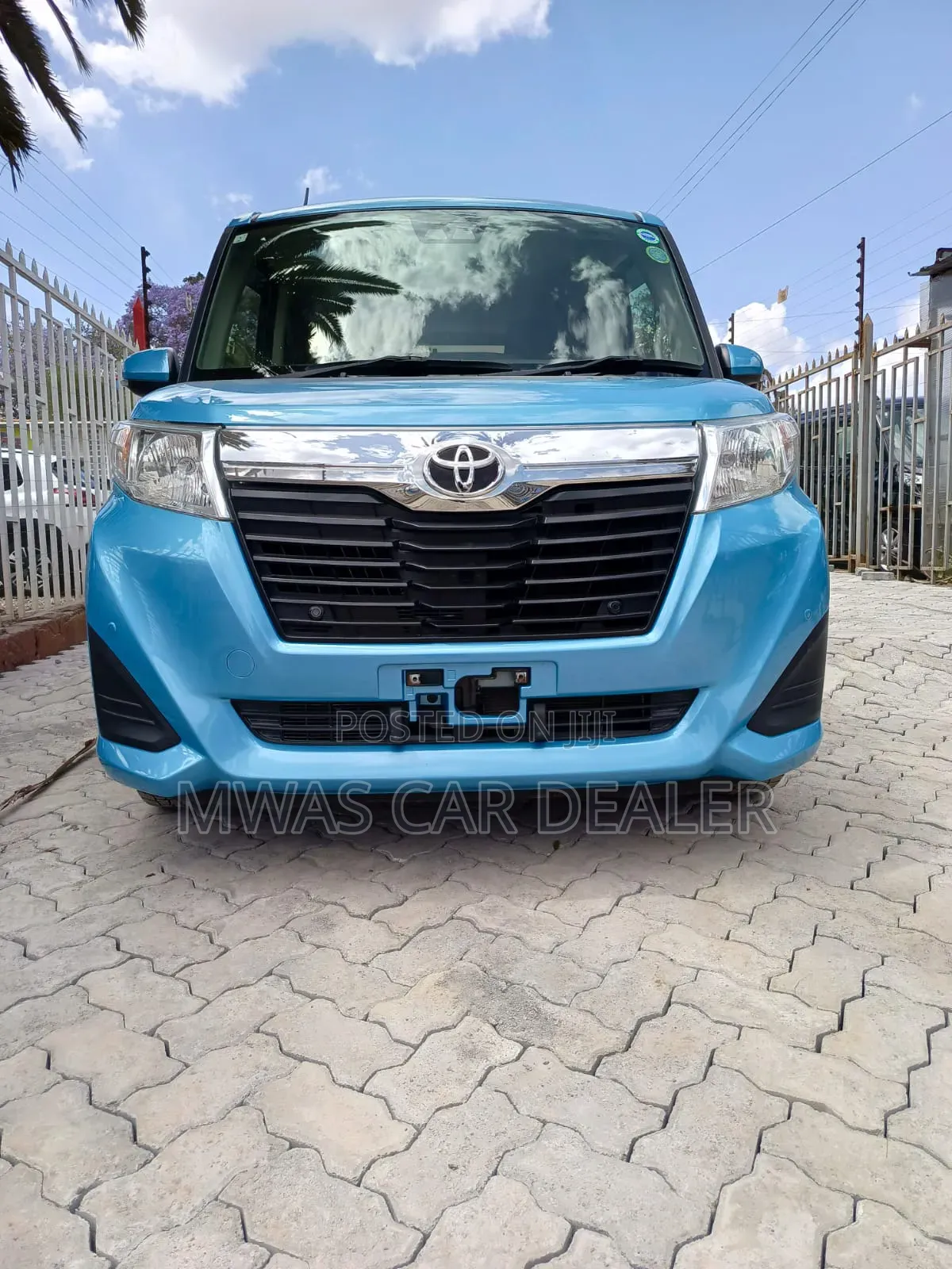 Toyota Roomy 2019 Blue