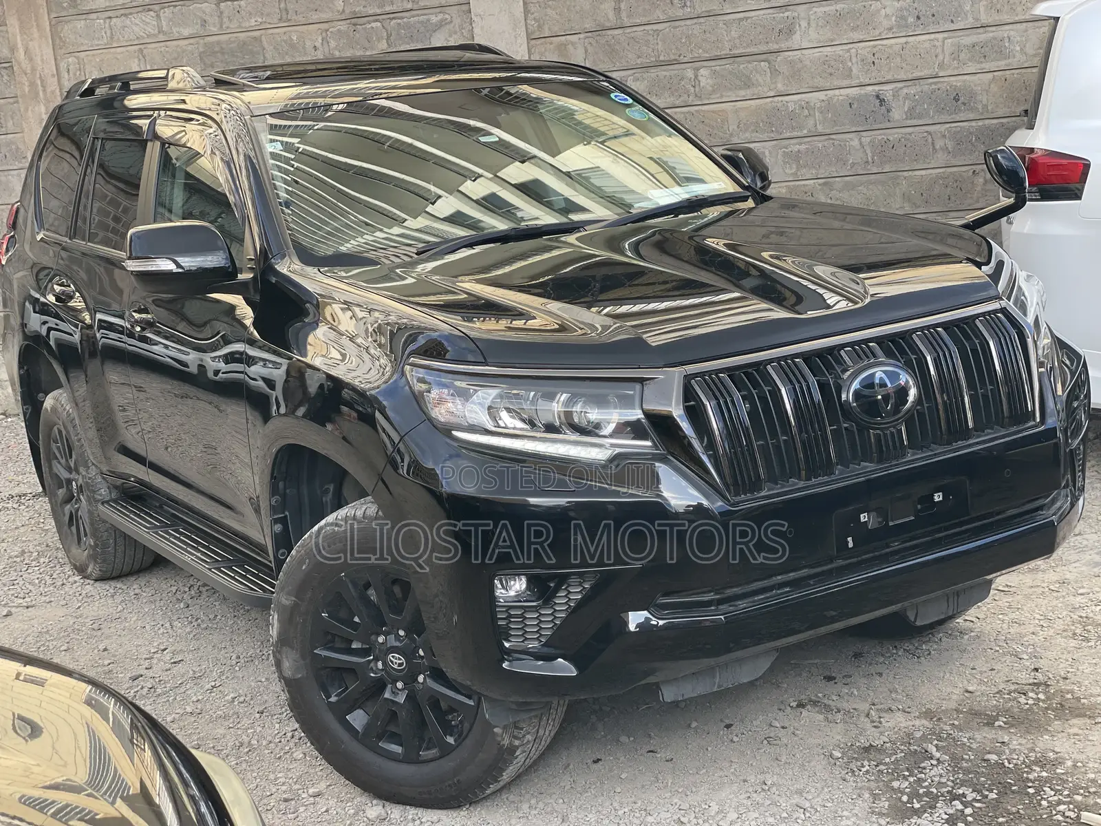 Toyota Land Cruiser Prado 2.7 2021 Black