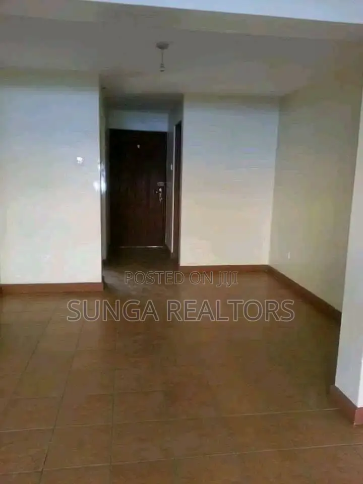 3bdrm House in Gateway Mall Area for sale