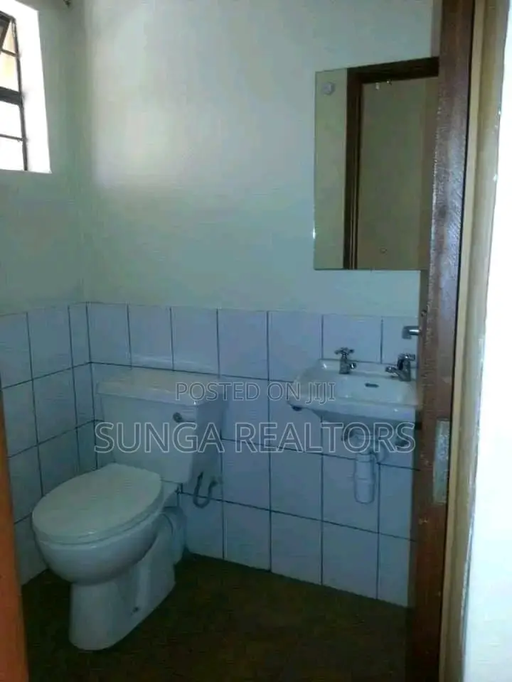 3bdrm House in Gateway Mall Area for sale