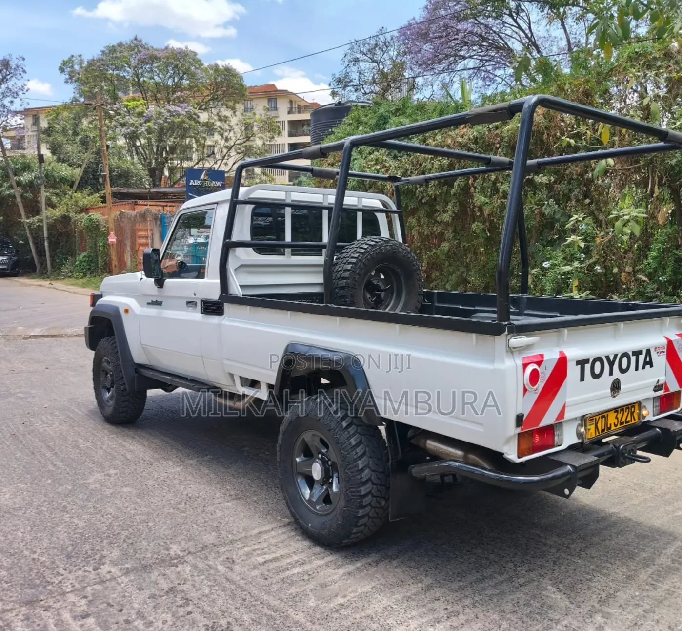 Toyota Land Cruiser 2023 White