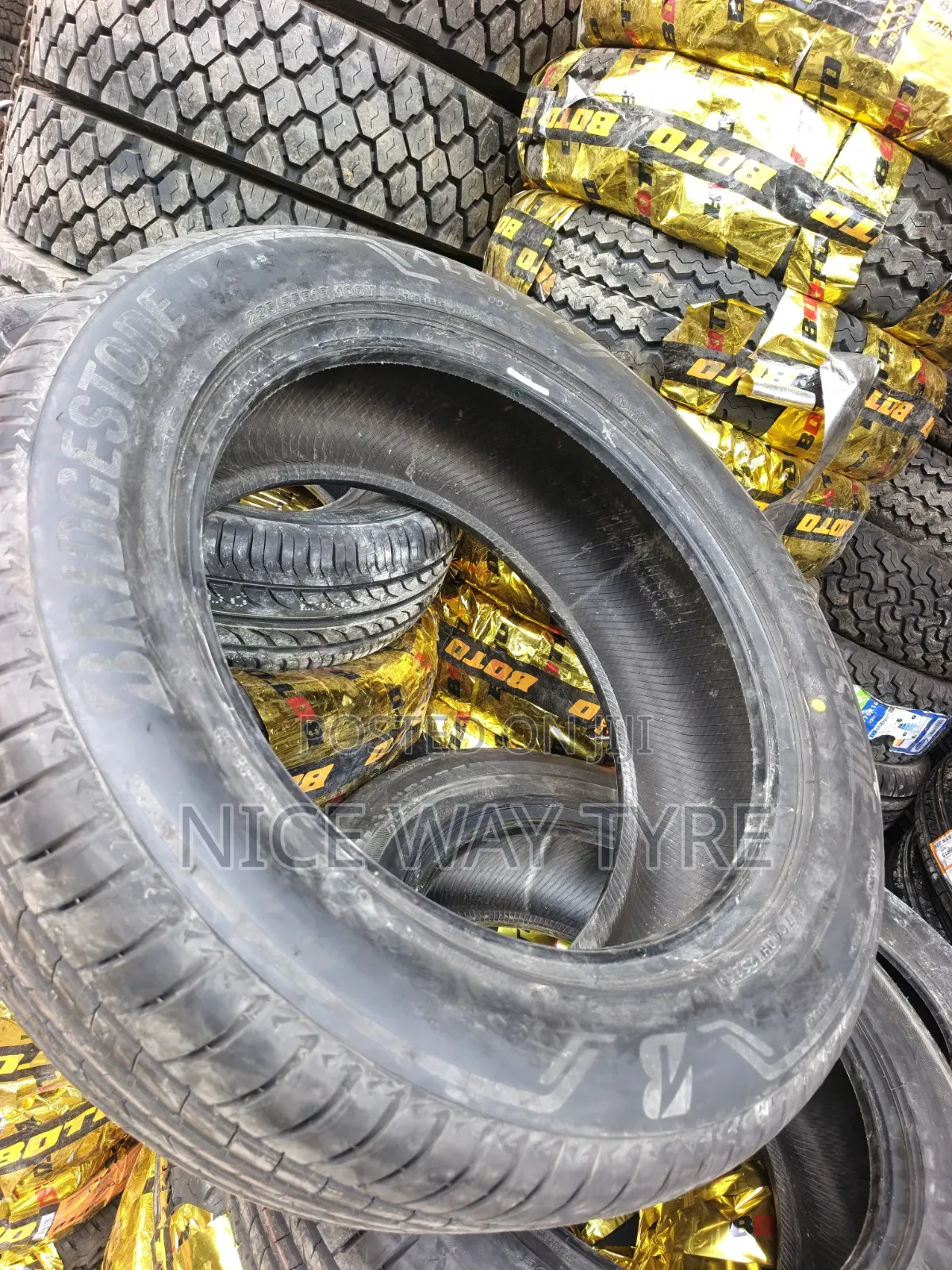 235/55r18 Bridgestone Alenza