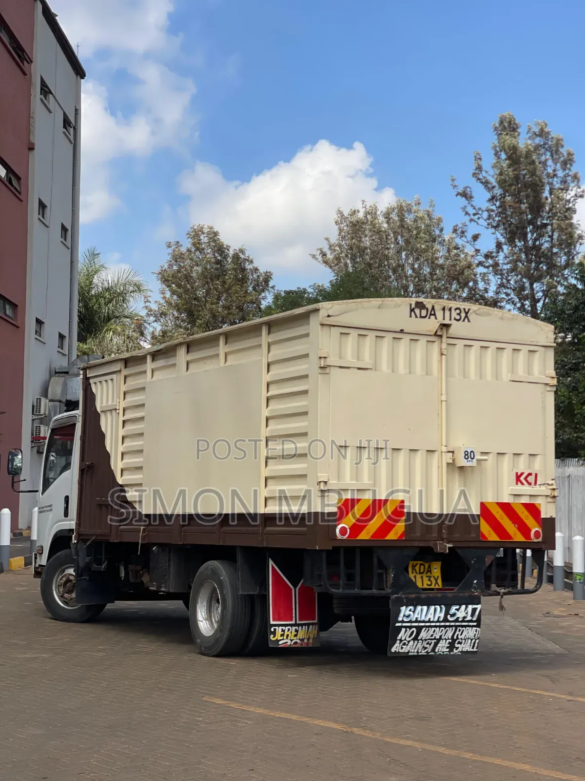 Isuzu NQR Local