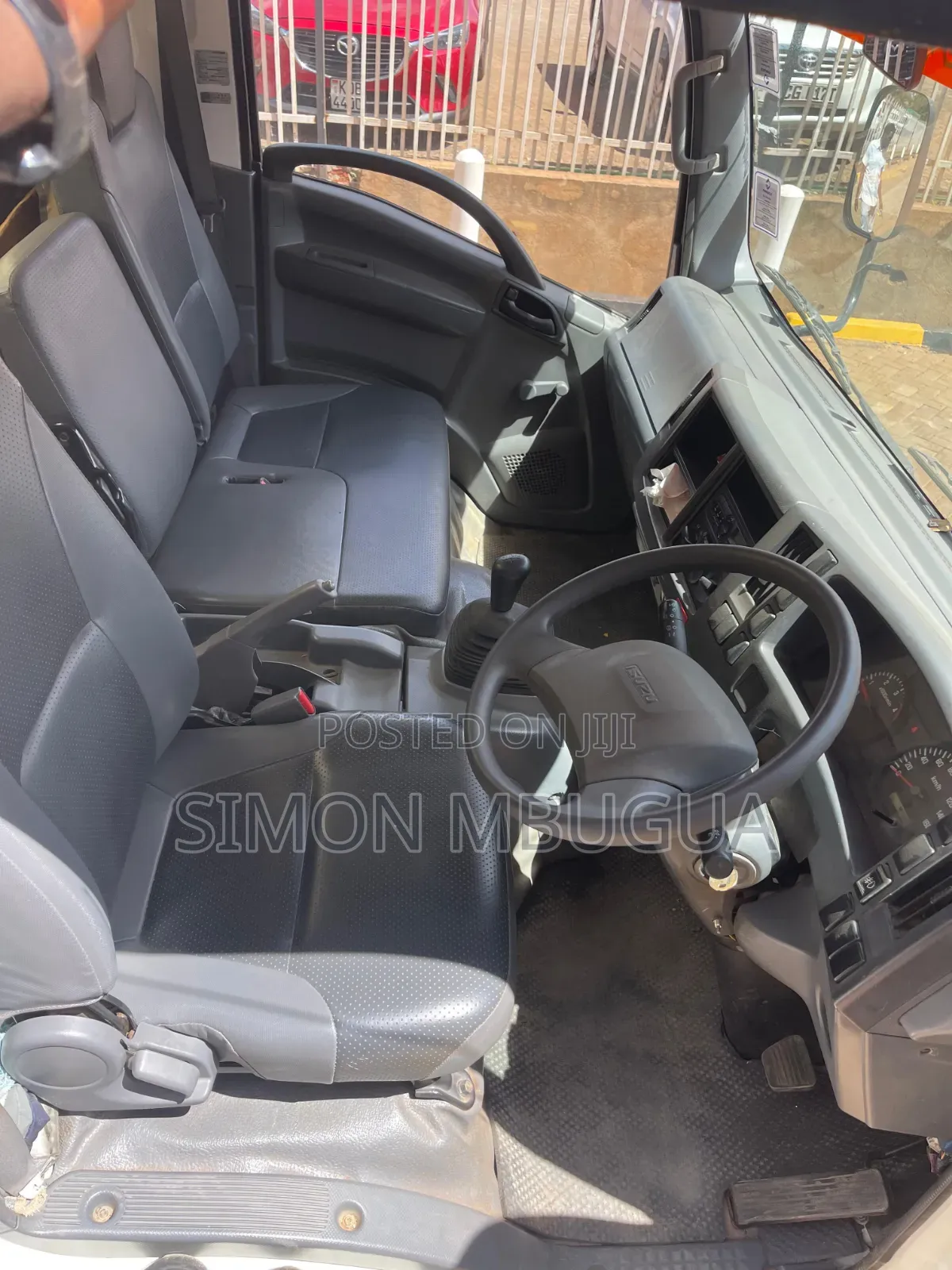Isuzu NQR Local