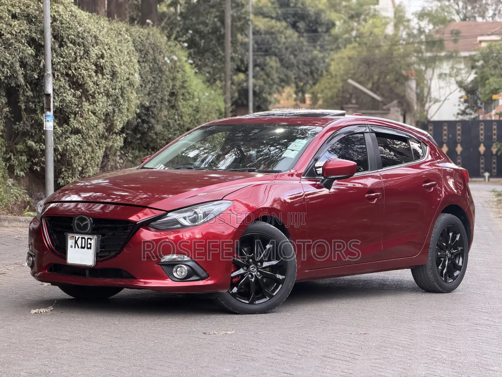 Mazda Axela SV Premium 2014 Red