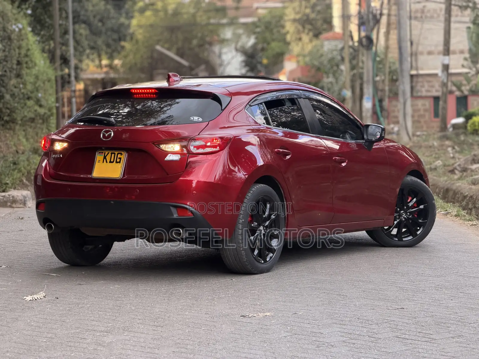 Mazda Axela SV Premium 2014 Red
