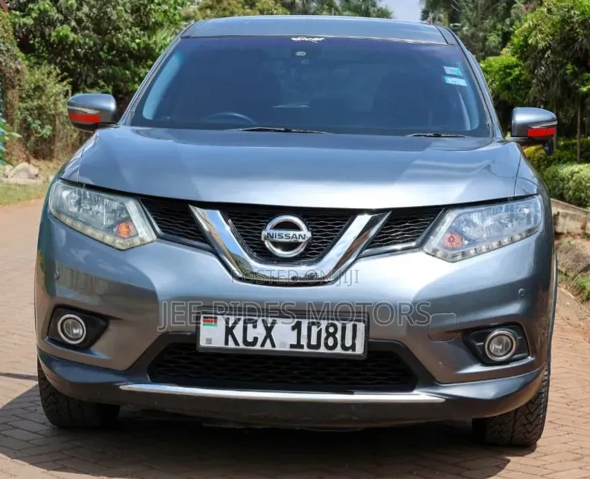 Nissan X-Trail 2014 Gray