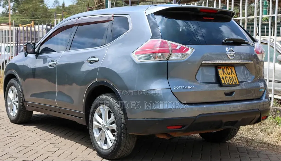 Nissan X-Trail 2014 Gray