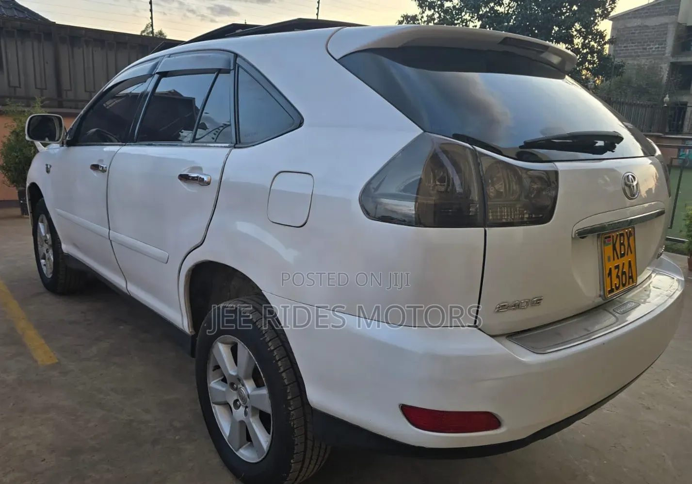 Toyota Harrier 2006 Off white