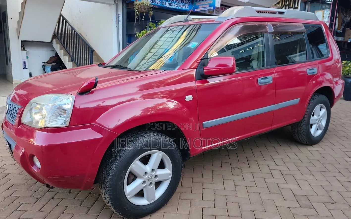 Nissan X-Trail 2004 Red