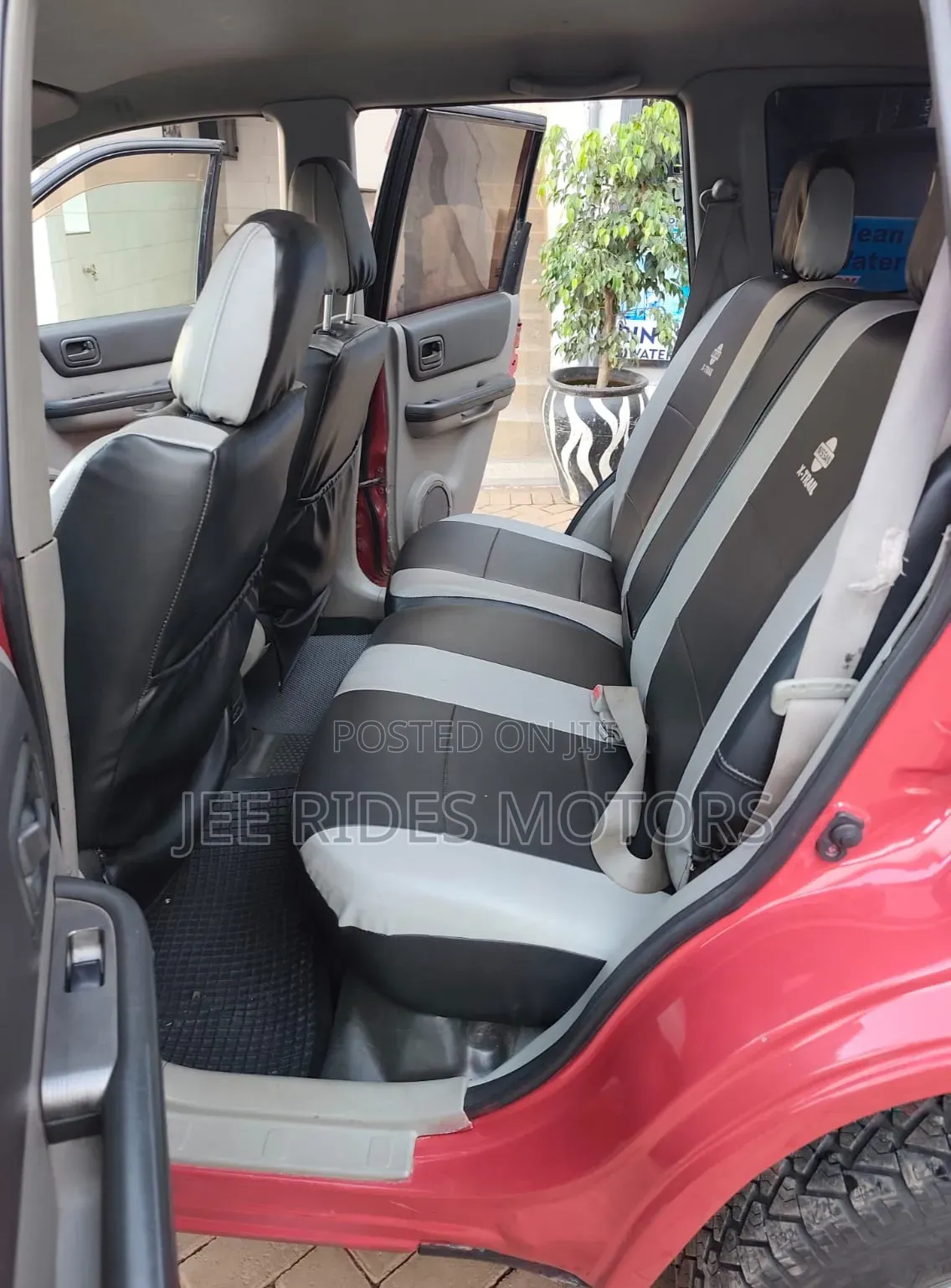 Nissan X-Trail 2004 Red