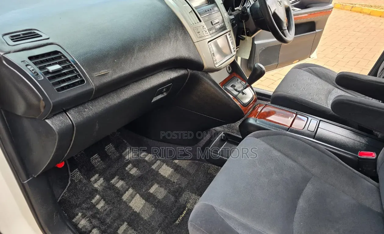 Toyota Harrier 2005 Pearl
