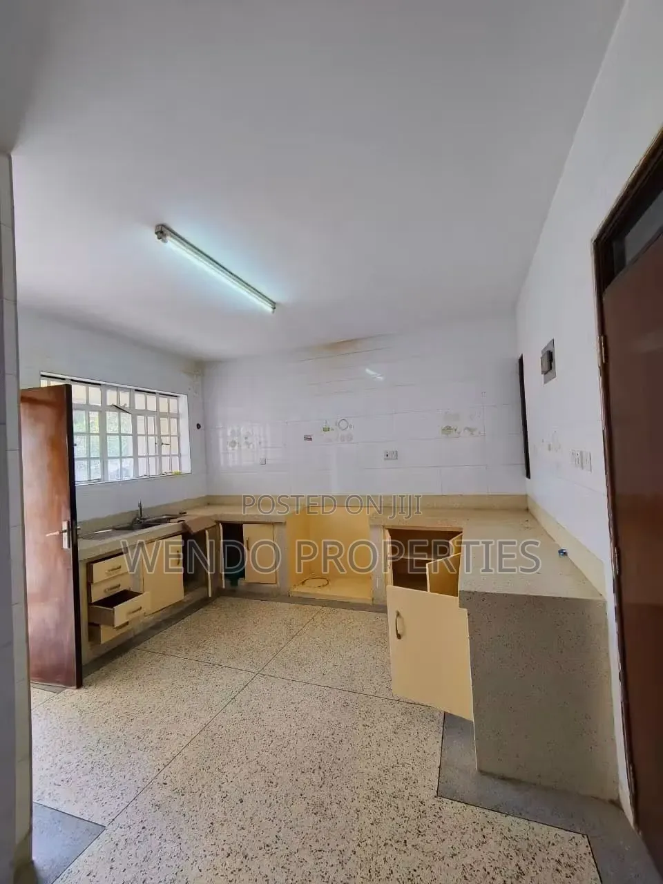 3bdrm Villa in Kileleshwa for rent