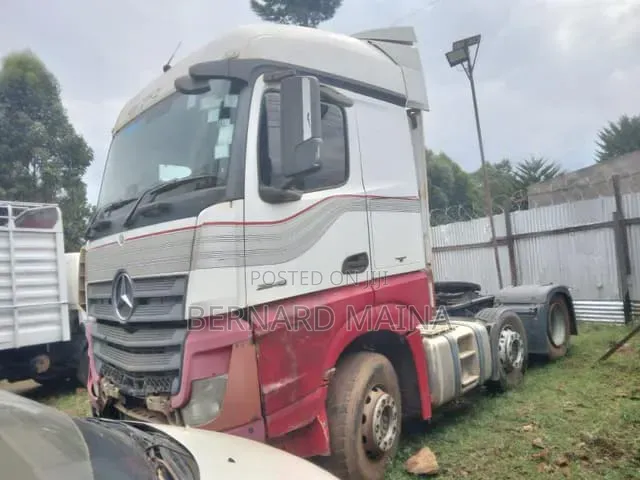 Mercedes Benz Actros 2545