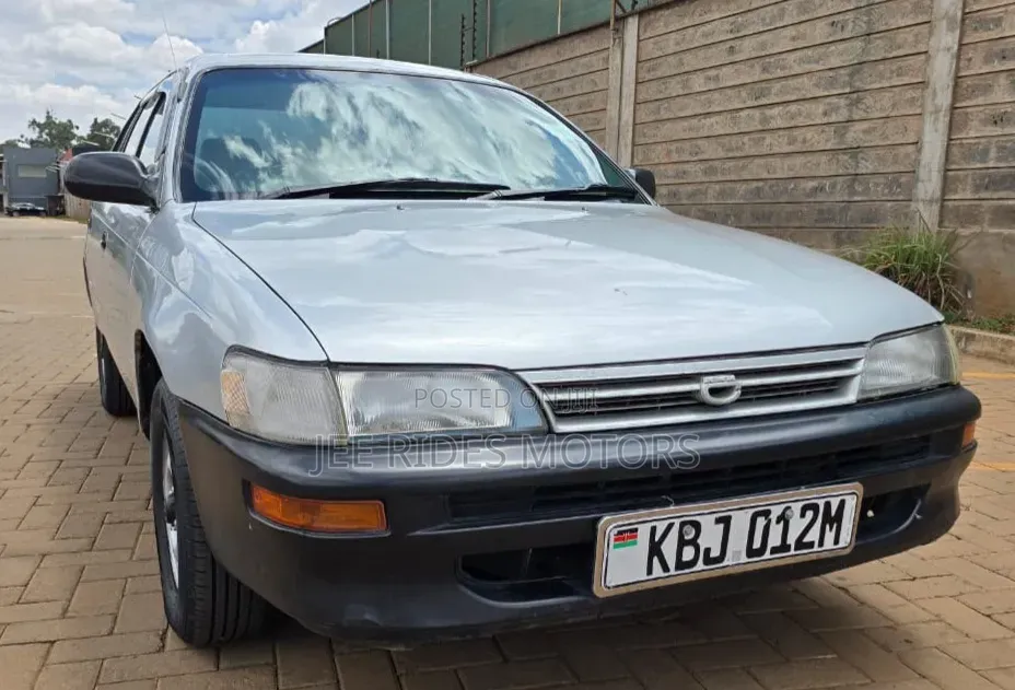 Toyota Corolla 2002 Gray