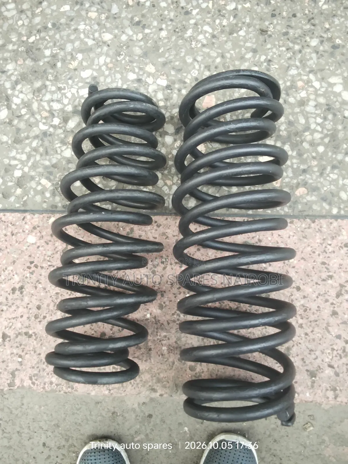 Original kYB Toyota Passo Sette Front and Rear Heavy Duty Coil Spring