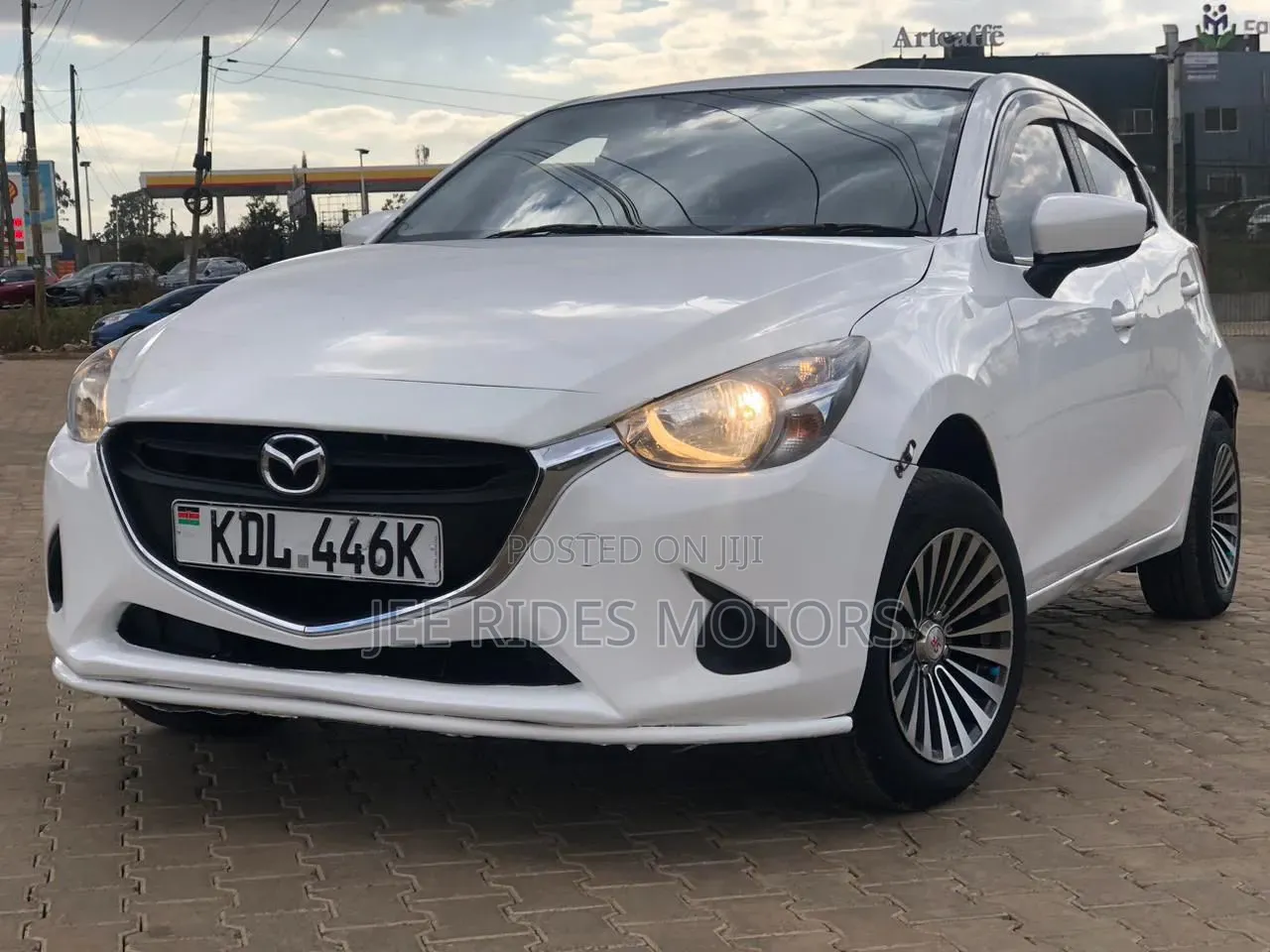 Mazda Demio 2015 Off white