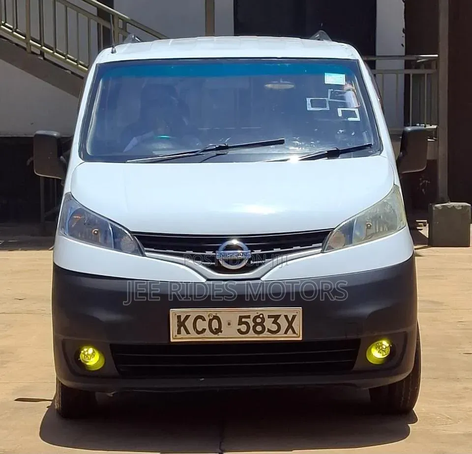 Nissan NV200 2012 White