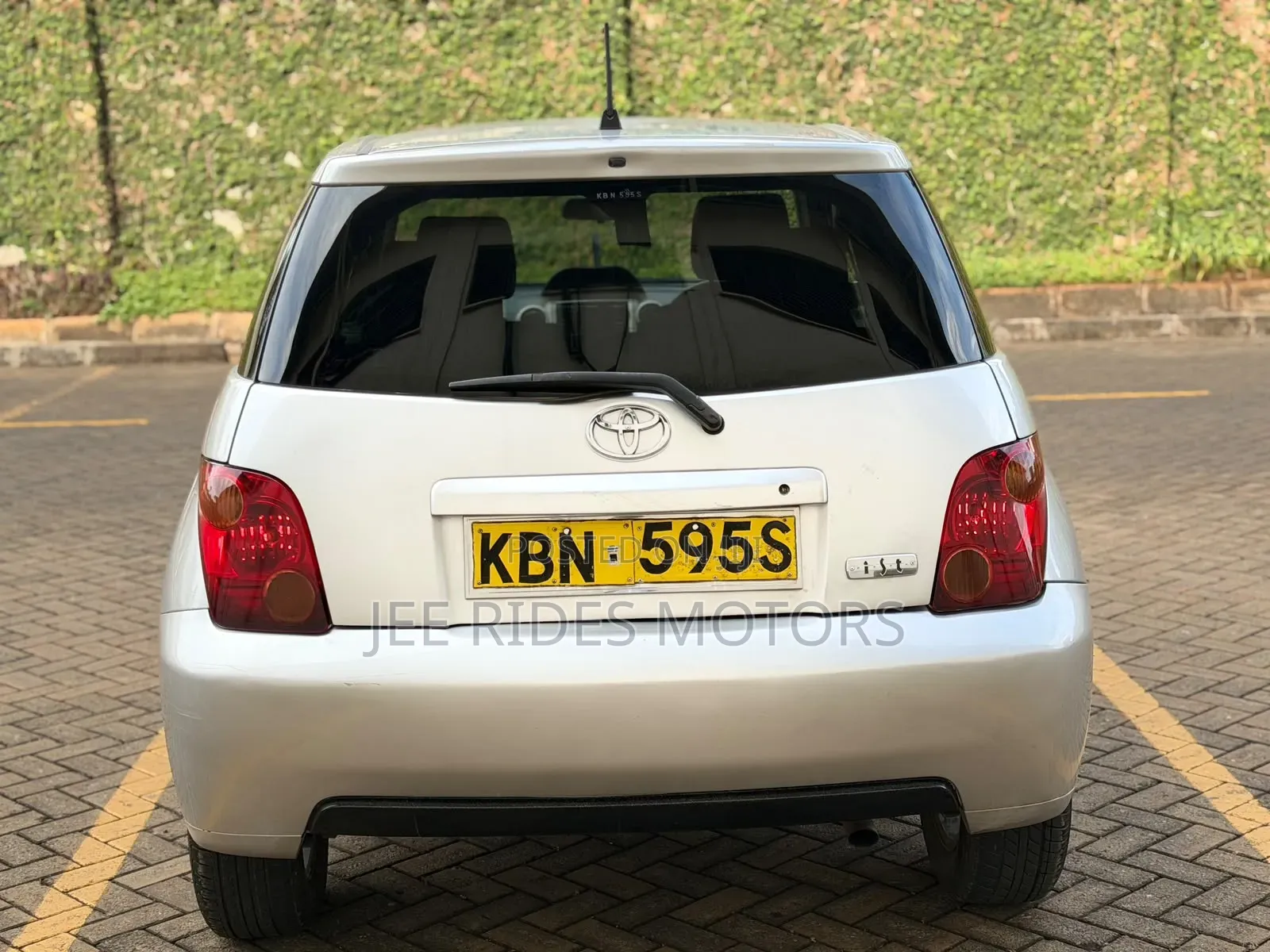 Toyota IST 2005 Pearl