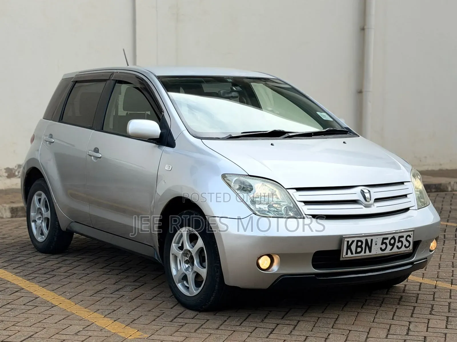 Toyota IST 2005 Pearl
