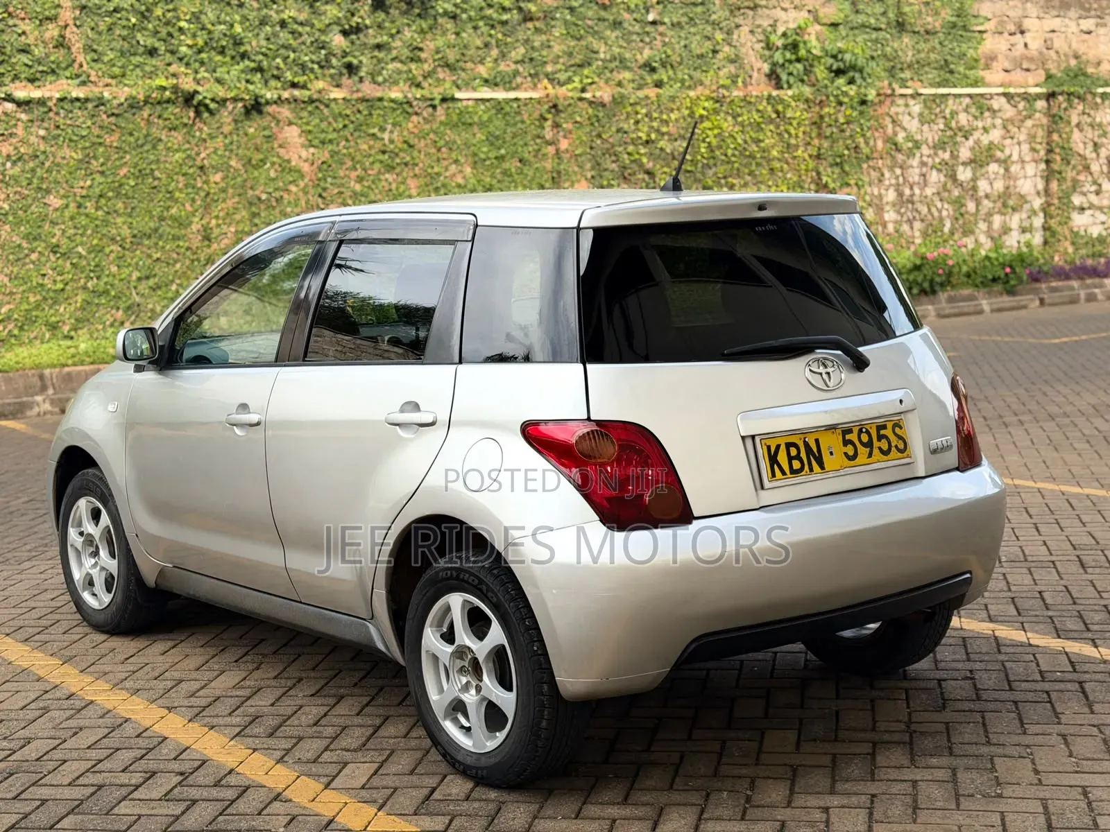 Toyota IST 2005 Pearl