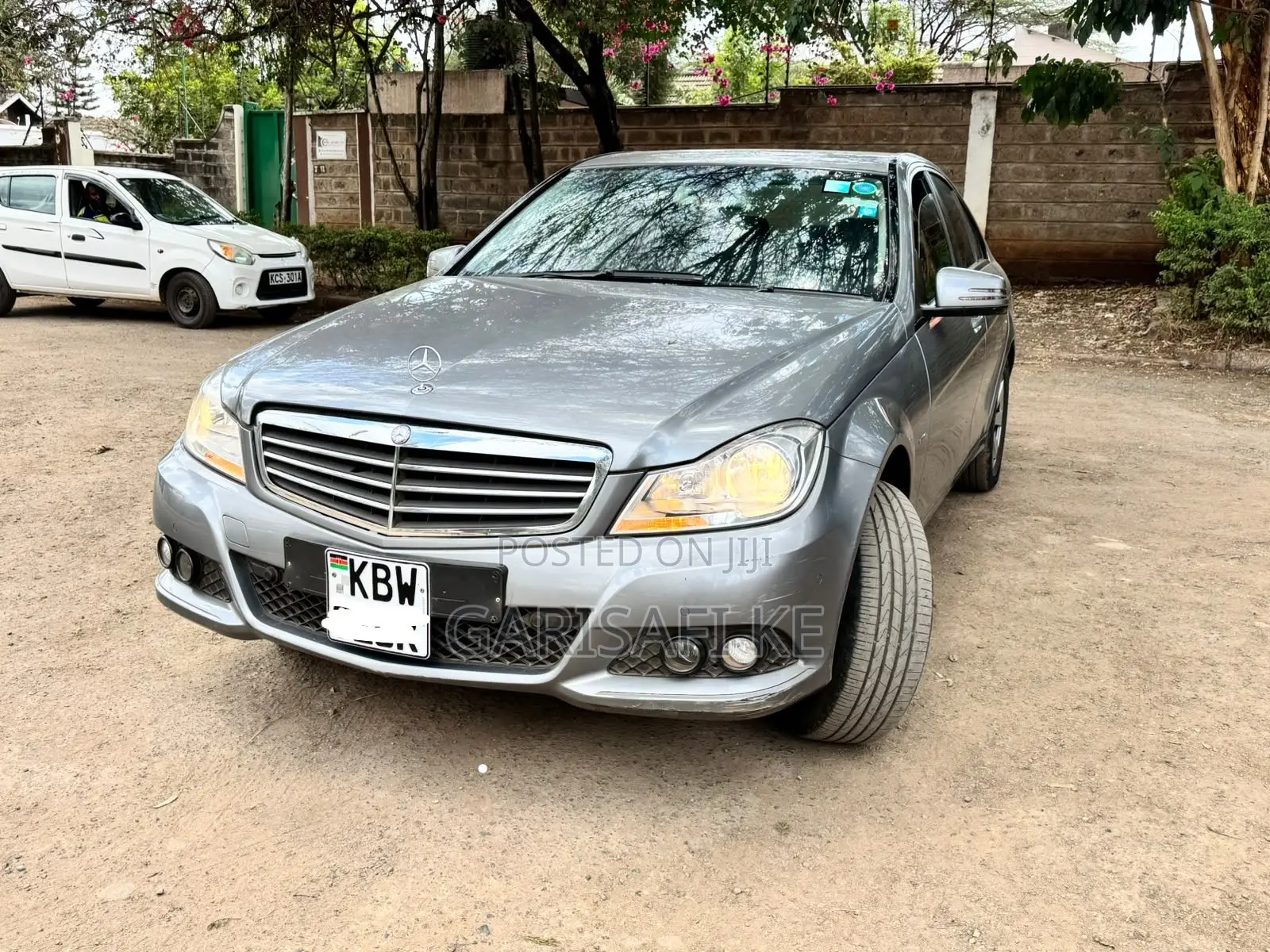 Mercedes-Benz C180 2012 Gray