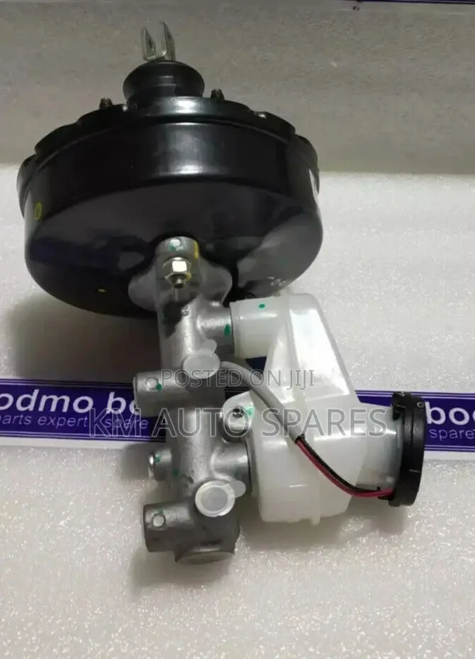Suzuki Alto Brake Booster/Master Cylinder.