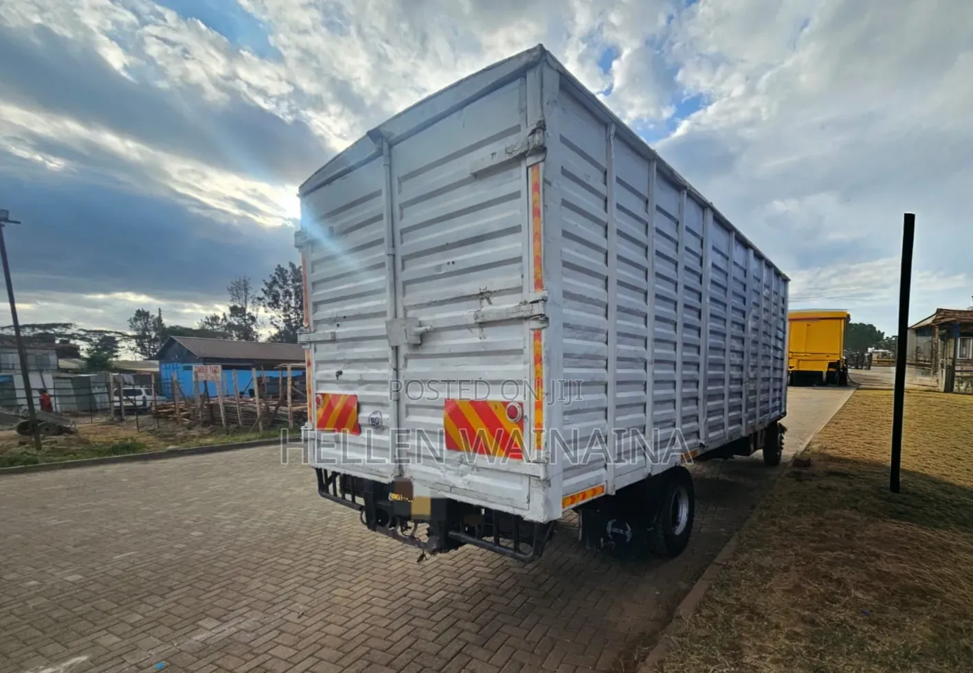 Hino 500 Truck