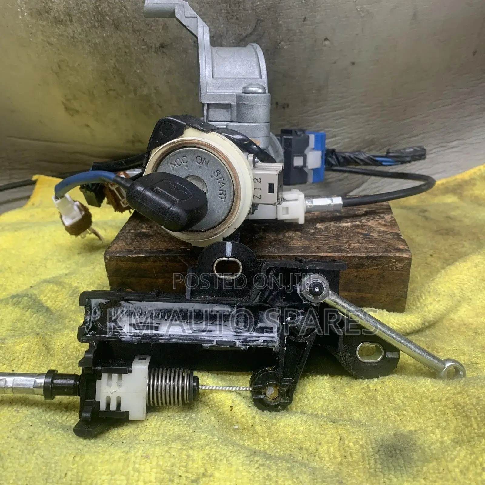 Mitsubishi Pajero Ignition Lock Switch.