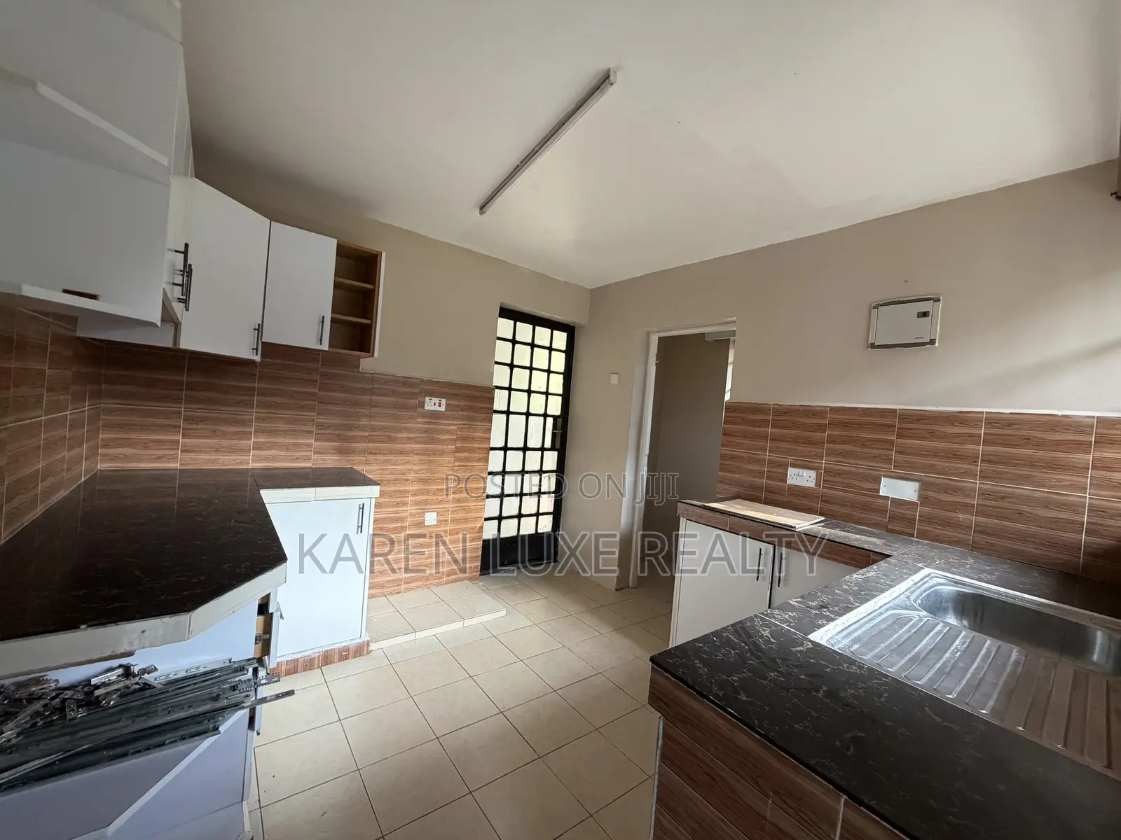 4bdrm Mansion in Karen for rent
