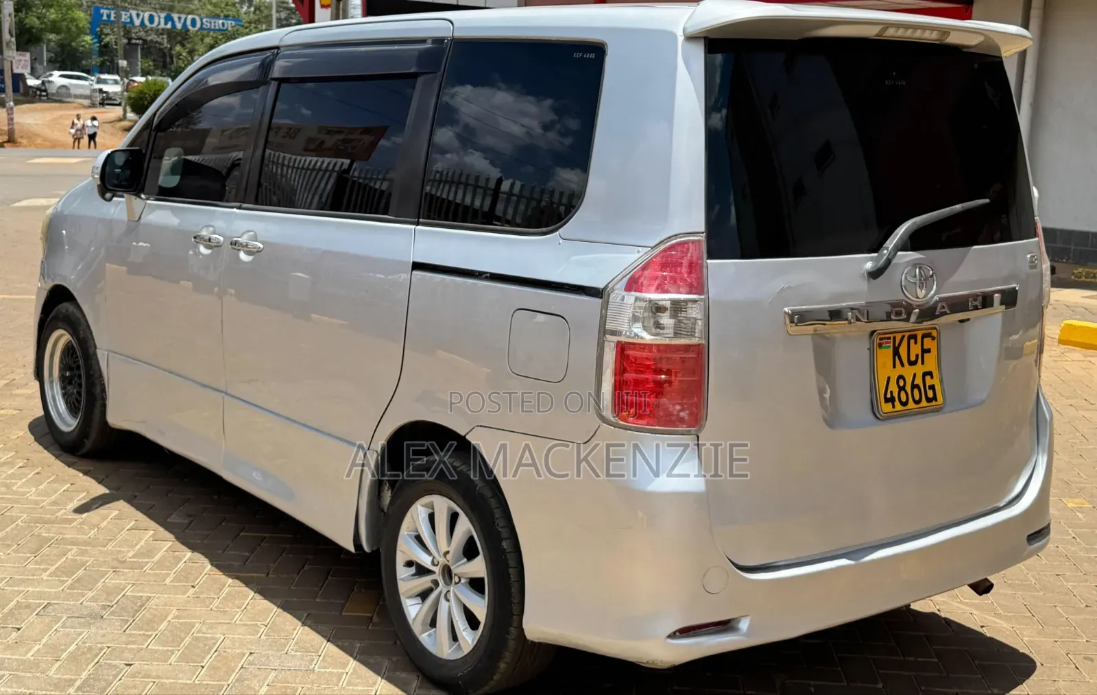 Toyota Noah 2008 Silver