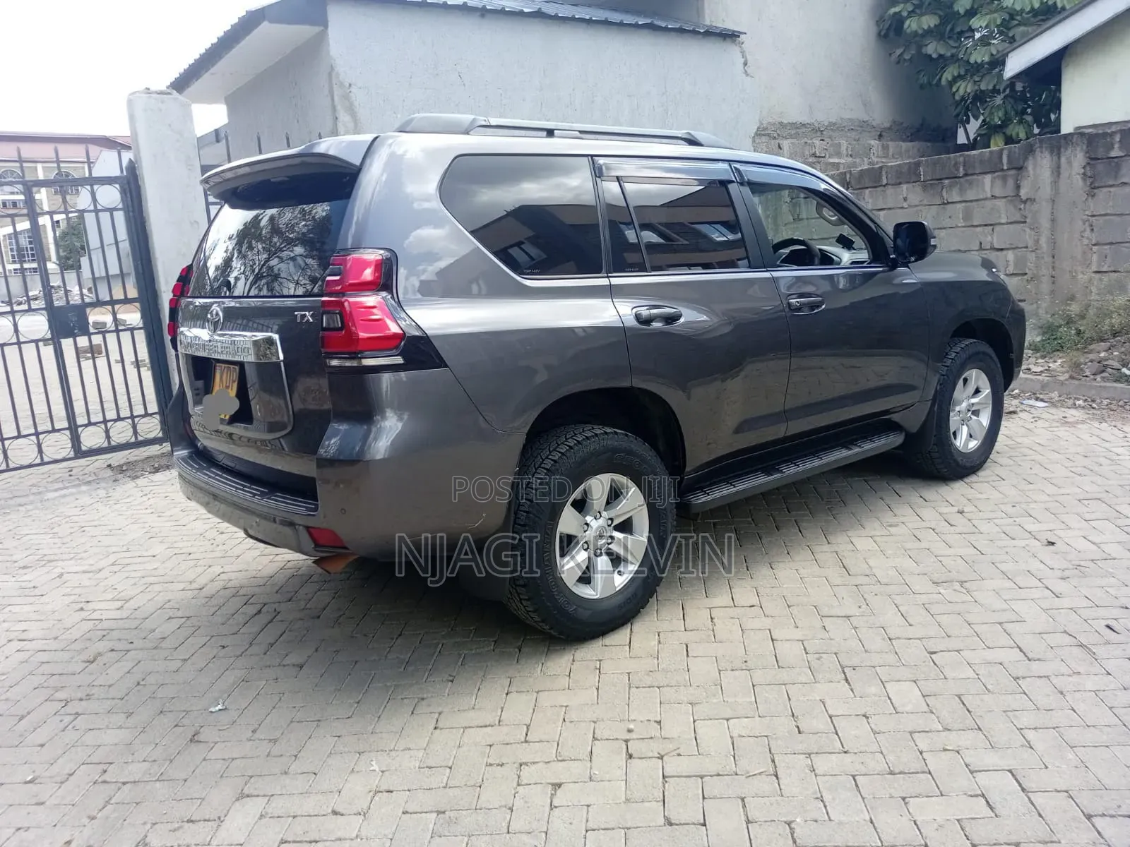 Toyota Land Cruiser Prado 2.8 2018 Gray