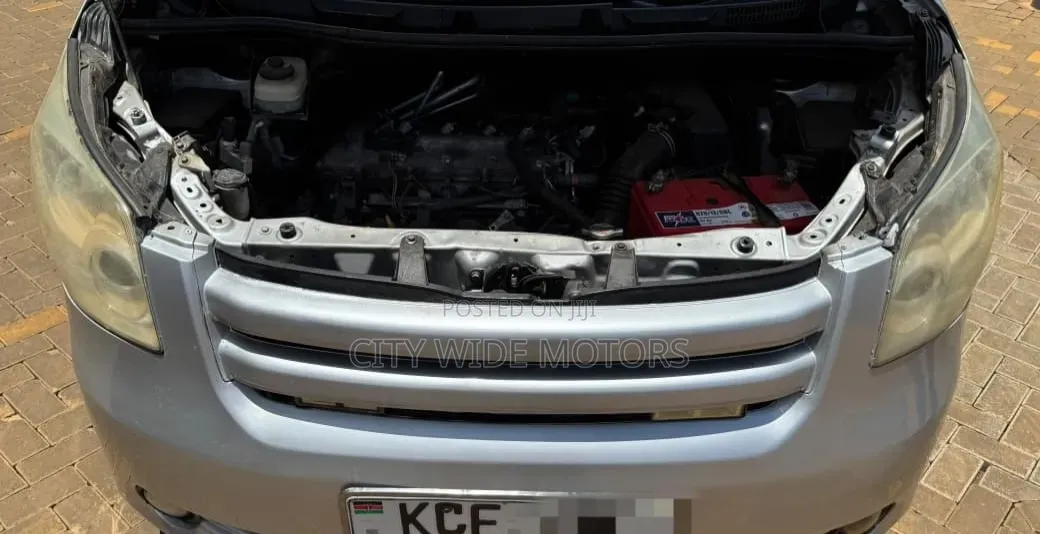 Toyota Noah 2008 Silver