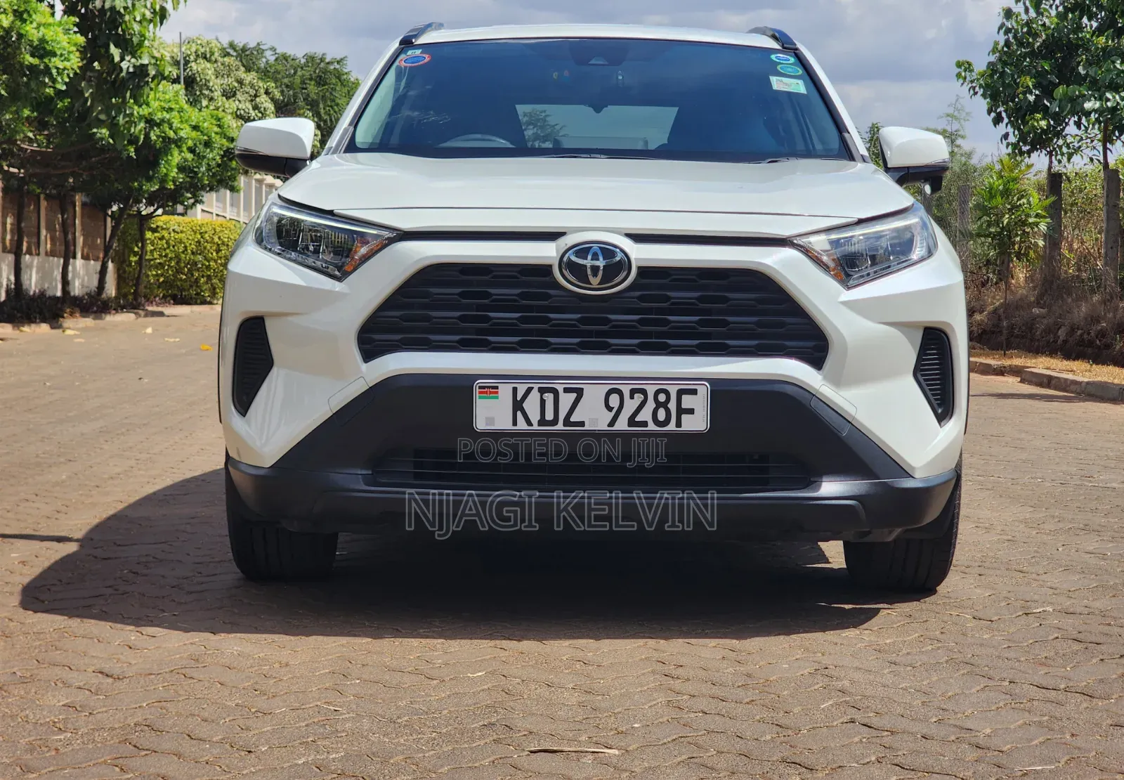 Toyota RAV4 2019 White
