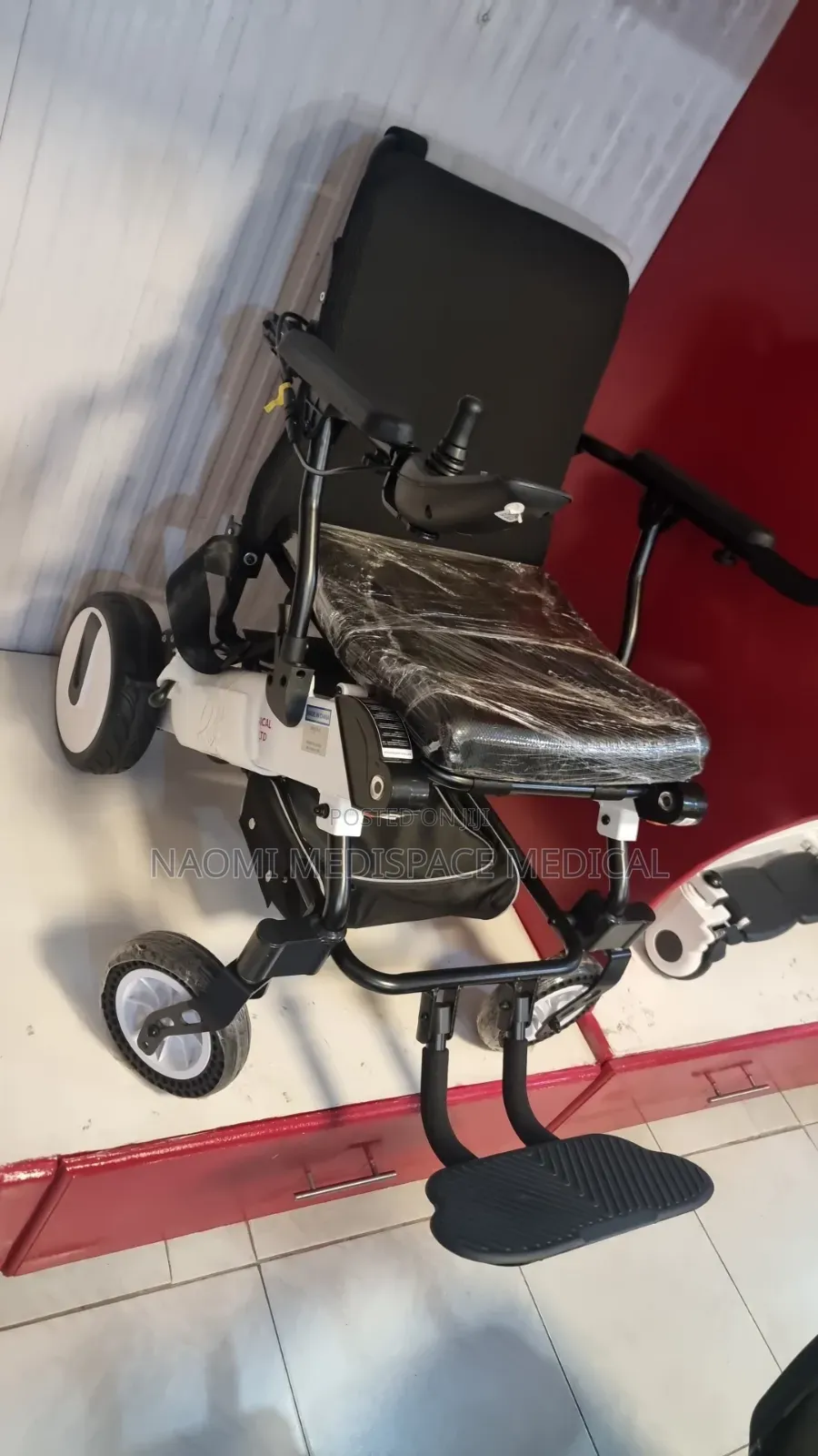 Comfortable Electric Standard Wheelchair