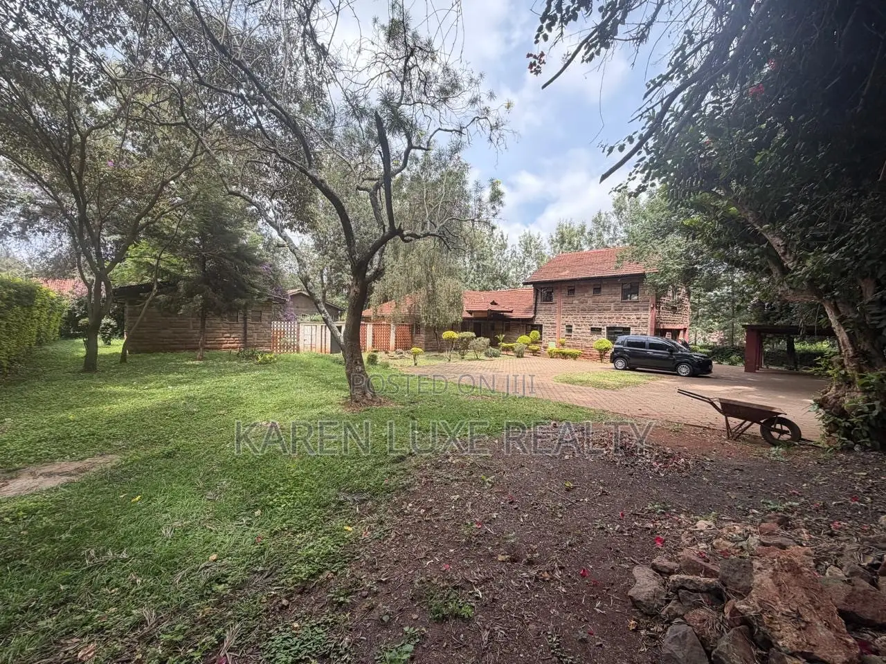5bdrm Mansion in Karen for rent