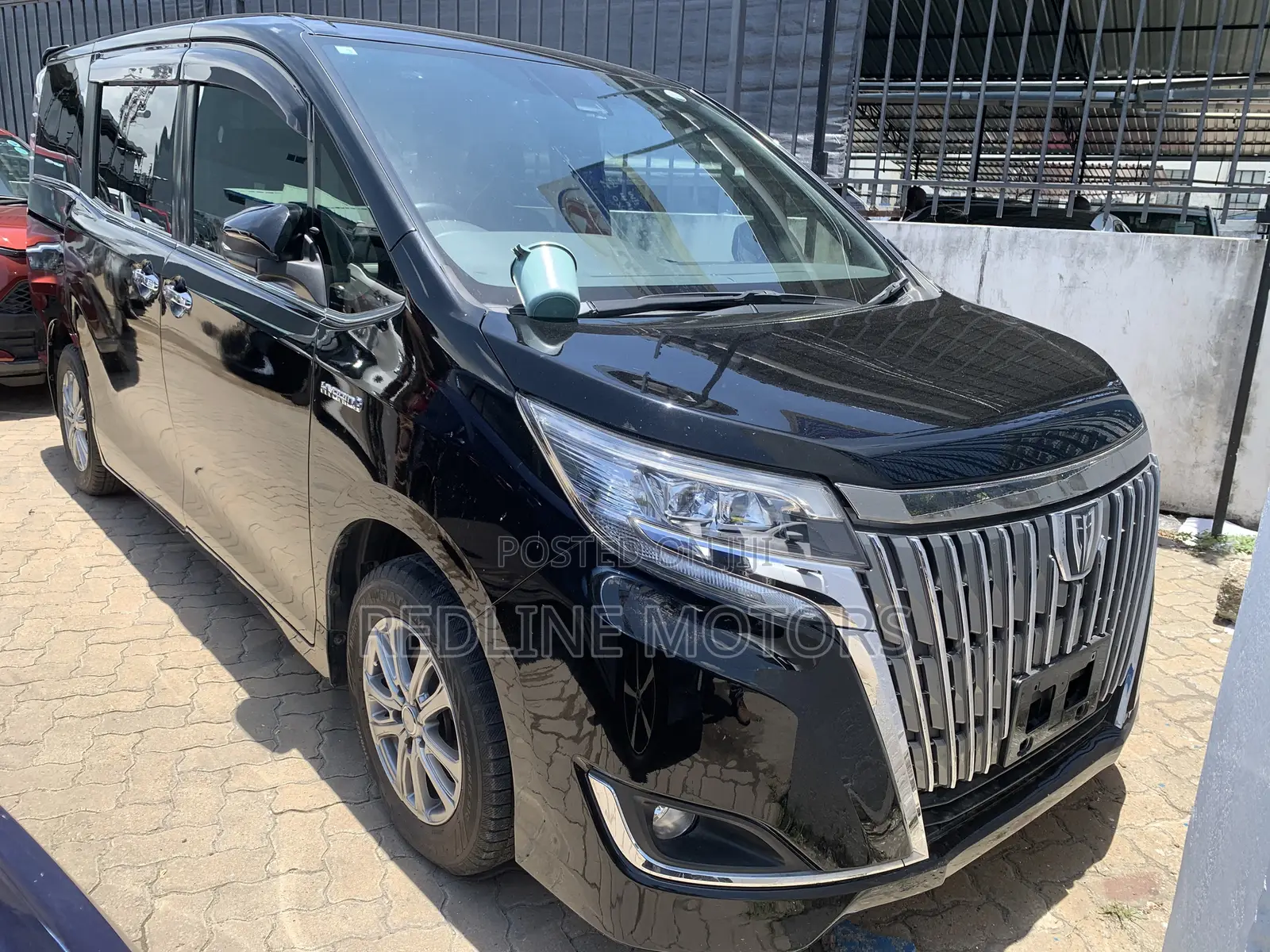 Toyota Esquire 1.8 FWD Hybrid (7 seater) 2019 Matt Black