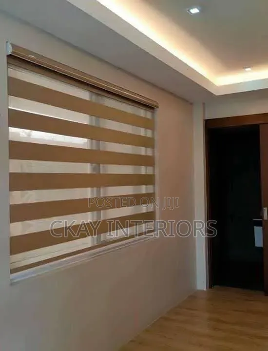 Horizontal Blinds That Complement Both Modern and Classic Interiors.