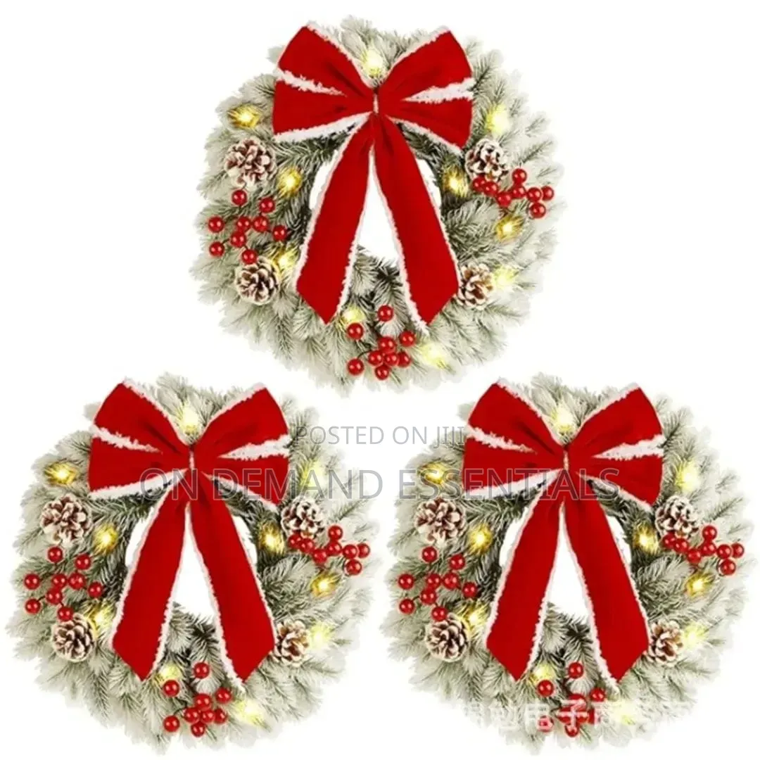 35cm Pre-Lit Christmas Wreath Decoration
