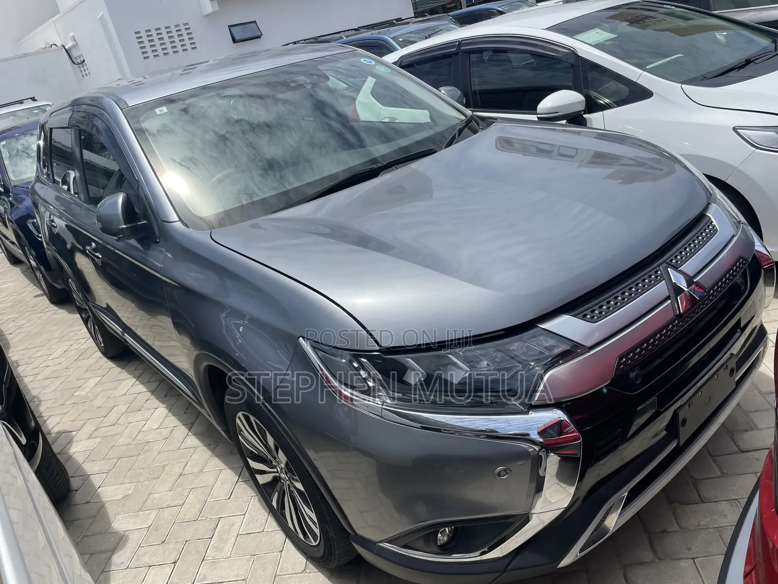 Mitsubishi Outlander ES AWC 2019 Gray