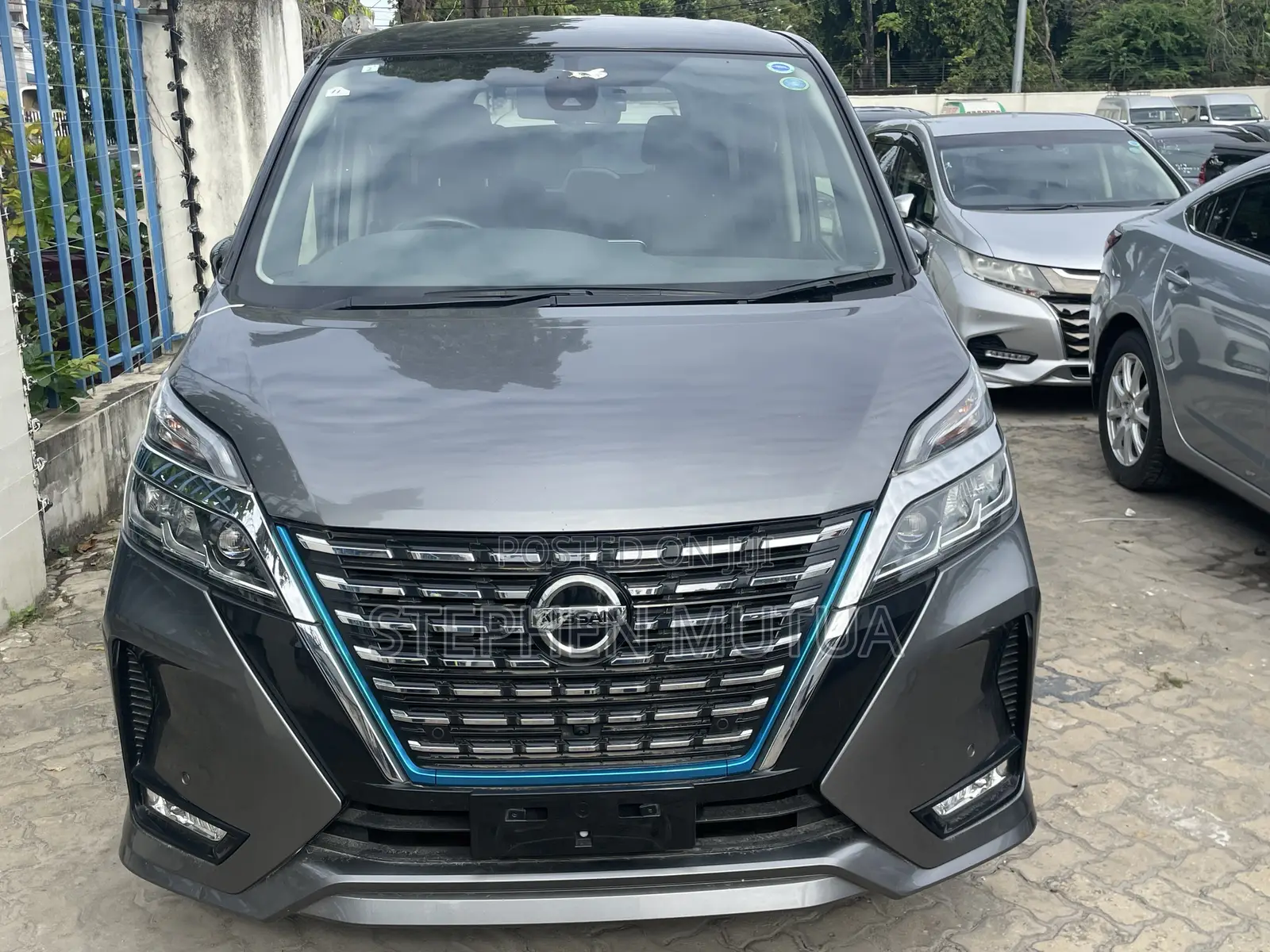 Nissan Serena 2019 Gray