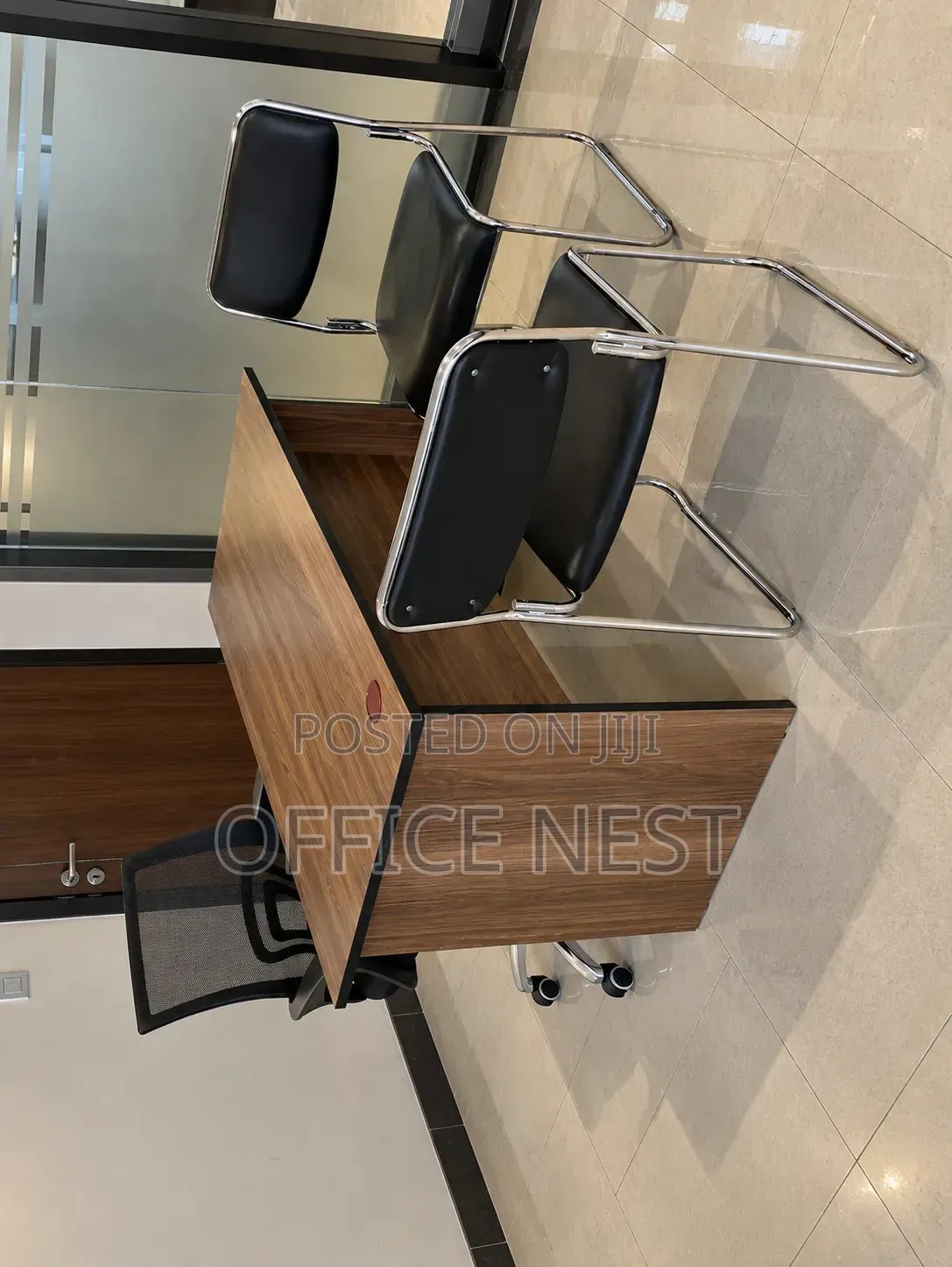 Modern Office Desk With Chairs – Executive Workstation