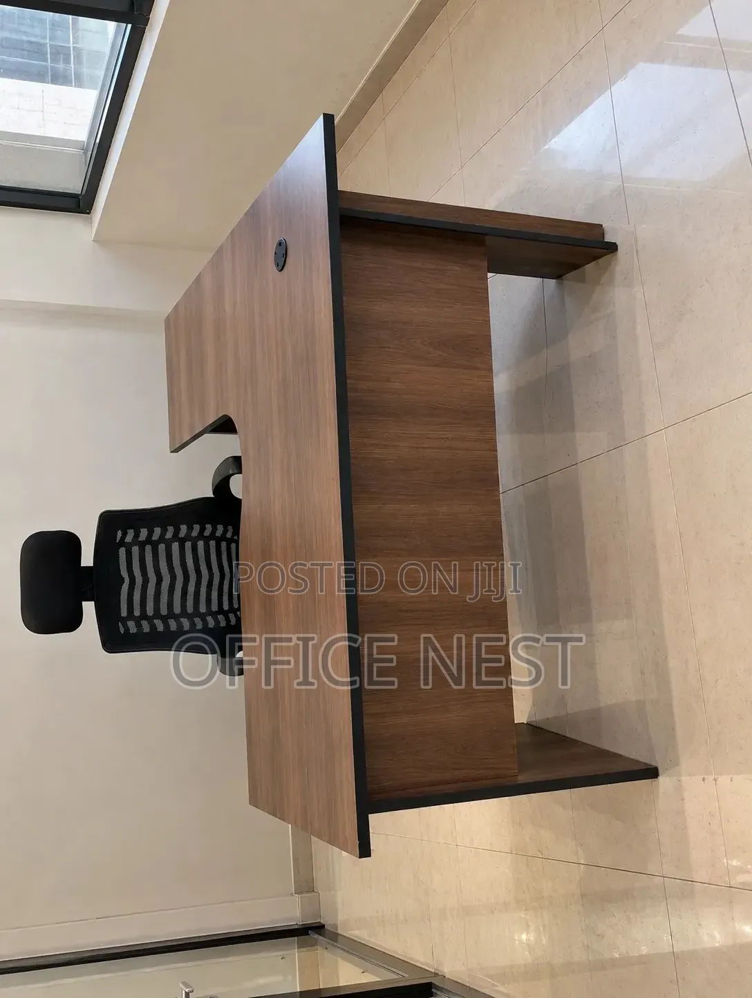 L-Shaped Office Desk – Modern Executive Workstation Table
