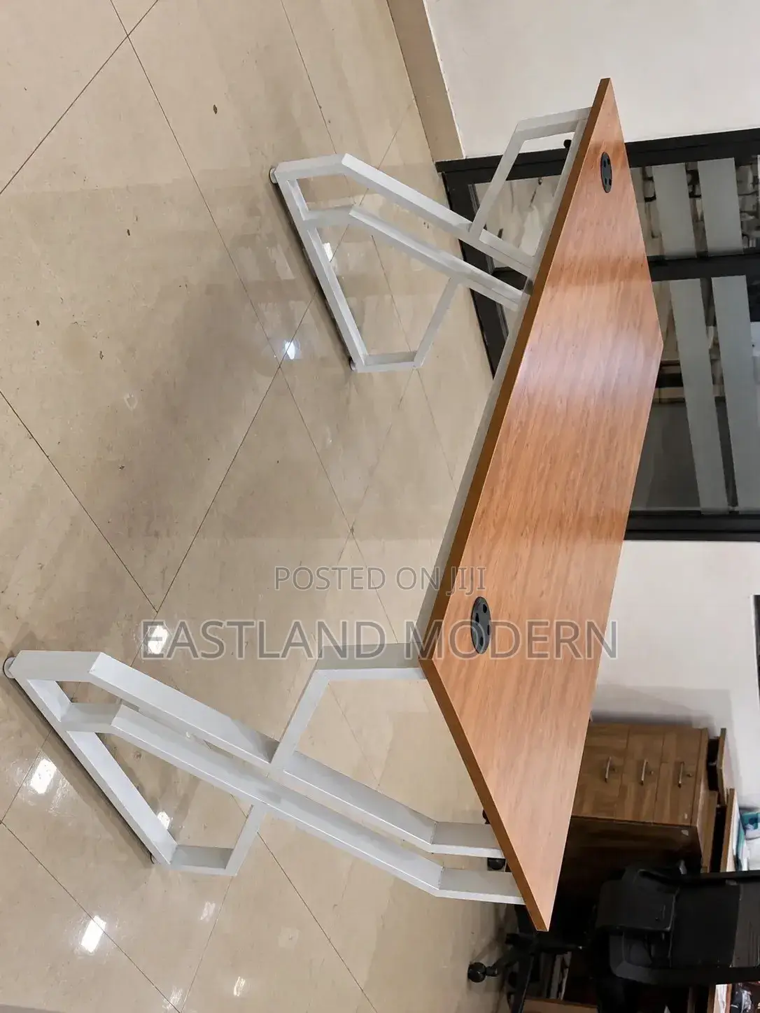 Modern Office Desk – Wooden Top With White Metal Legs.